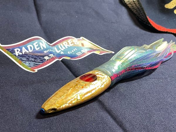 Japanese Raden Lure. Big Game Lure,Tuna ,Flat Head 12  2 Hole jet  mother of pearl. Fashion